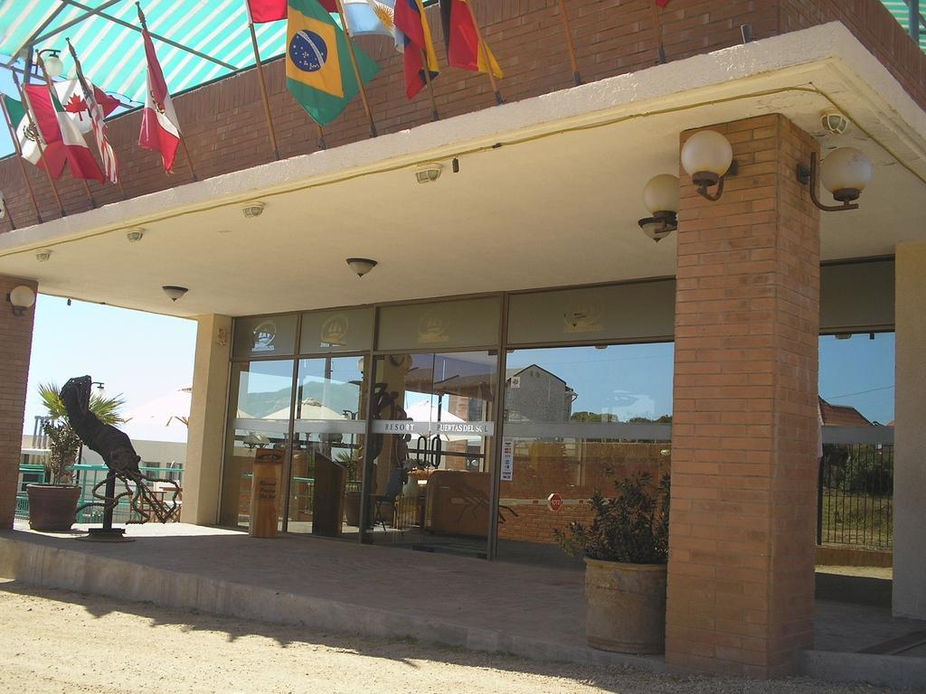 Resort Puertas Del Sol 엘퀴스토 외부 사진